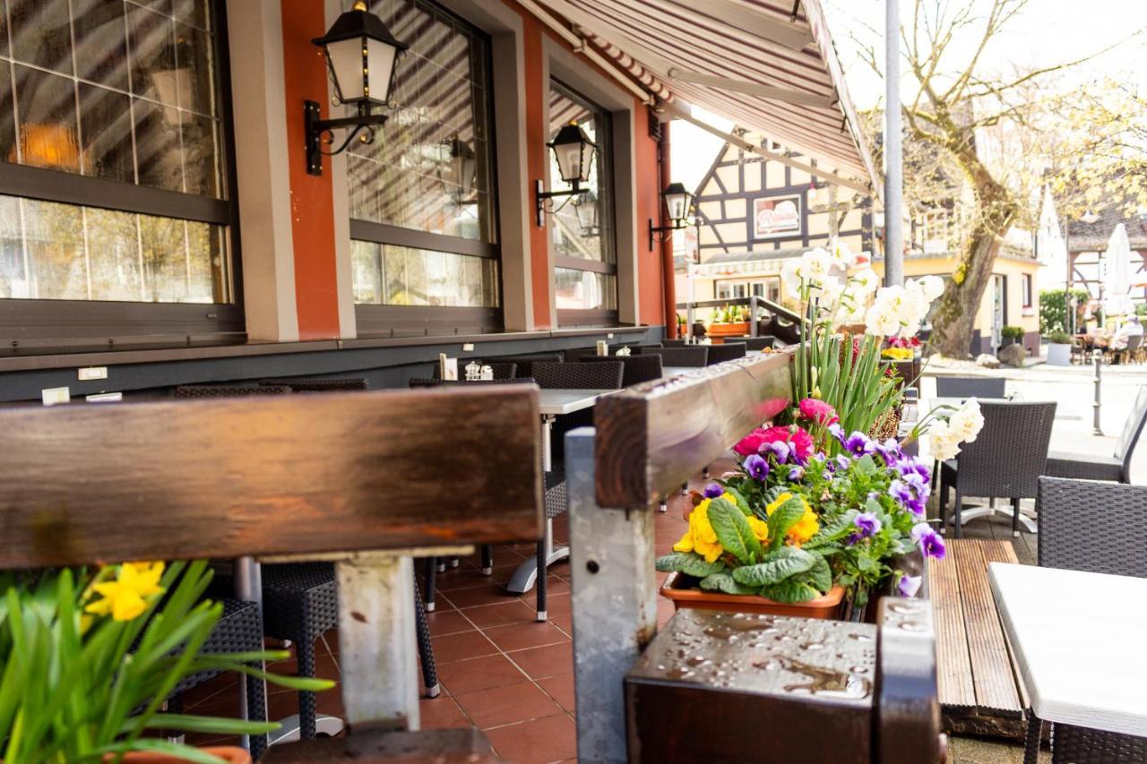Hotel Zur Post Waldbreitbach エクステリア 写真