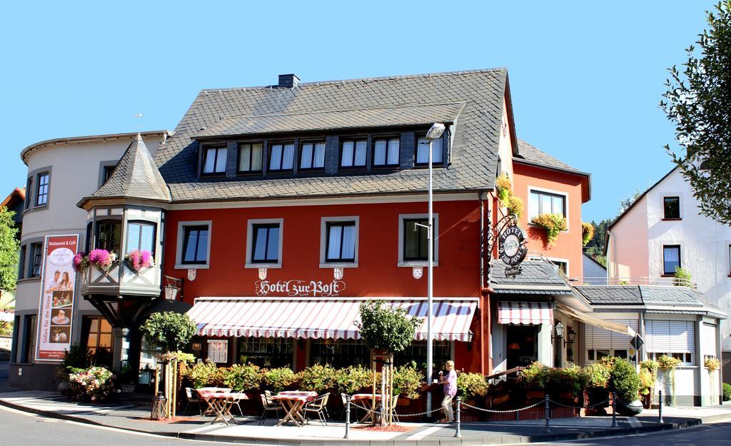 Hotel Zur Post Waldbreitbach エクステリア 写真